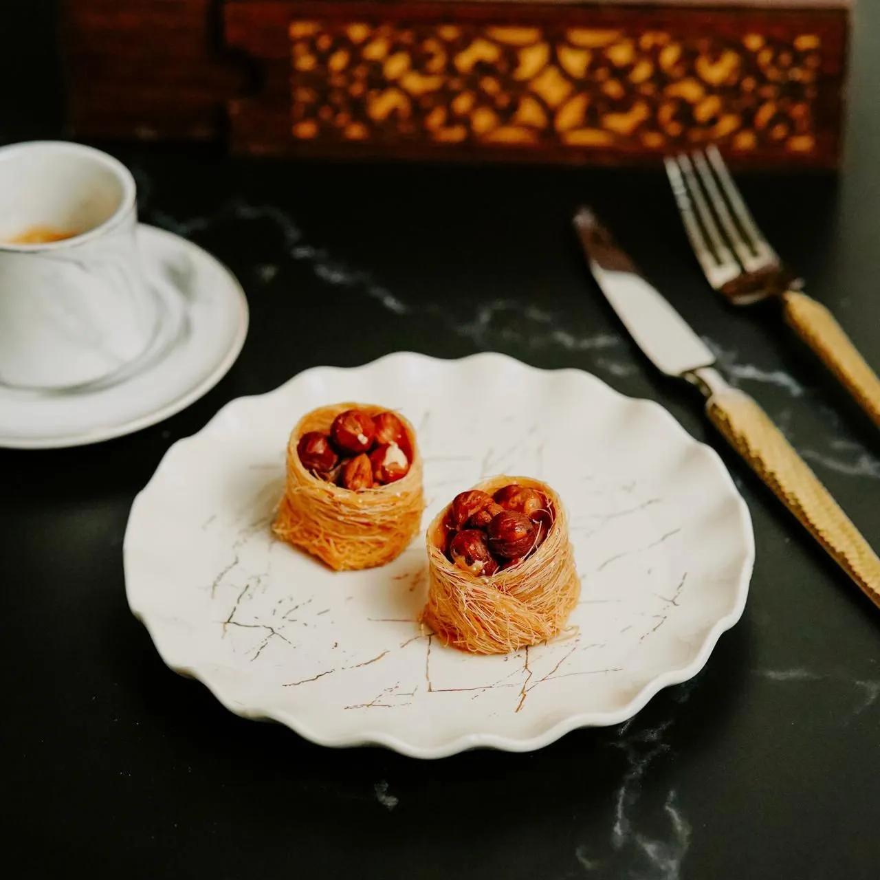 Almond nest
